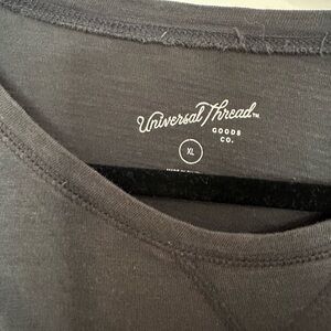 Universal Thread Black Tee
